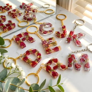 Initial Keychain with Real Red Geranium Petals, Resin Flower Keyring, Epoxy Resin Letter Keychain, Personalized Floral Gift