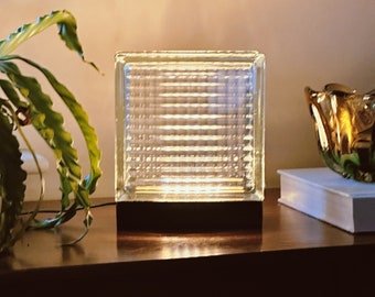 Glazen blok LED-lamp, stijlvol ornamentlicht, bijzettafellamp, vierkante bloklamp,