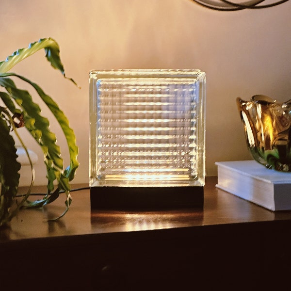 Glasblock LED-Lampe, stilvolles Ornamentlicht, Beistelltischlampe, quadratische Blocklampe,