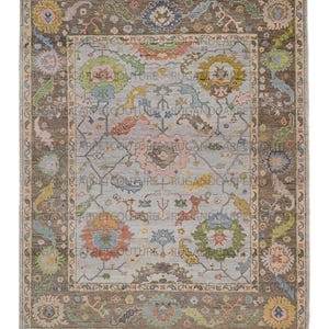 Hand-Knotted Wool Oushak Rug: Vintage Floral, Soft Pastel Tones