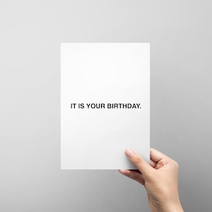 É seu aniversário. Cartão de felicitações inspirado em The Office