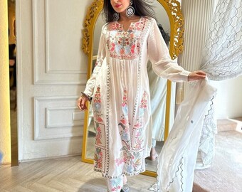 Prachtige Indiase witte ontwerper geborduurd met echt spiegelwerk Rechte Kurta Pant Set & Dupatta, 3 Pc Partywear Salwar Kameez gestikt