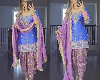 Blauwe Punjabi Dhoti Salwar Kameez met zwaar borduurwerk voor vrouwen, klaar om gestikt Salwar-pak te dragen, Indiase trouwpakken