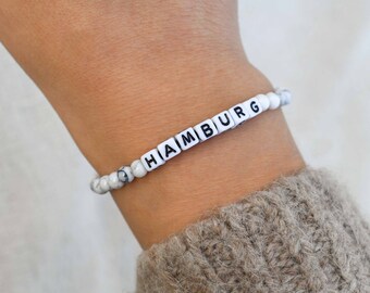 Hamburg Wortarmband, Personalisiertes Armband, Nachhaltiger Schmuck, Geschenkideen Hamburg Hafen, Perlenarmband Edelsteine