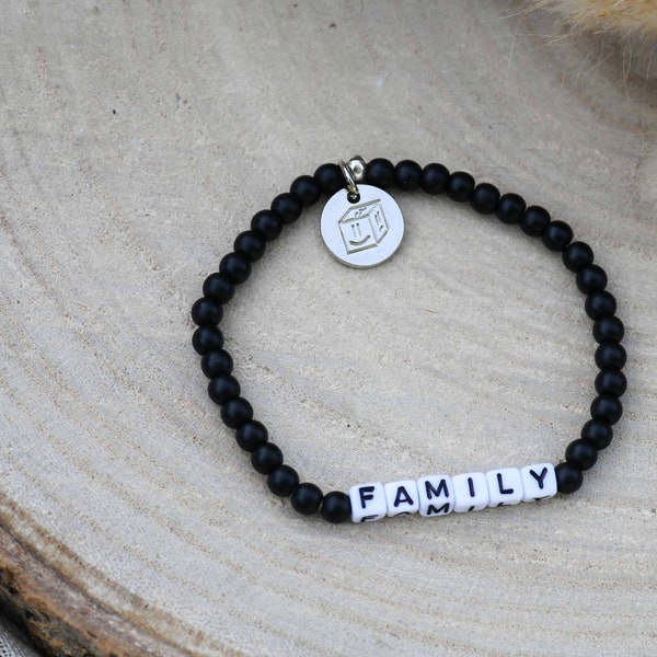 Armband personalisiert, Wortarmband, Familienarmband, Geschenk für Familie, Nachhaltiger Schmuck aus Edelsteine