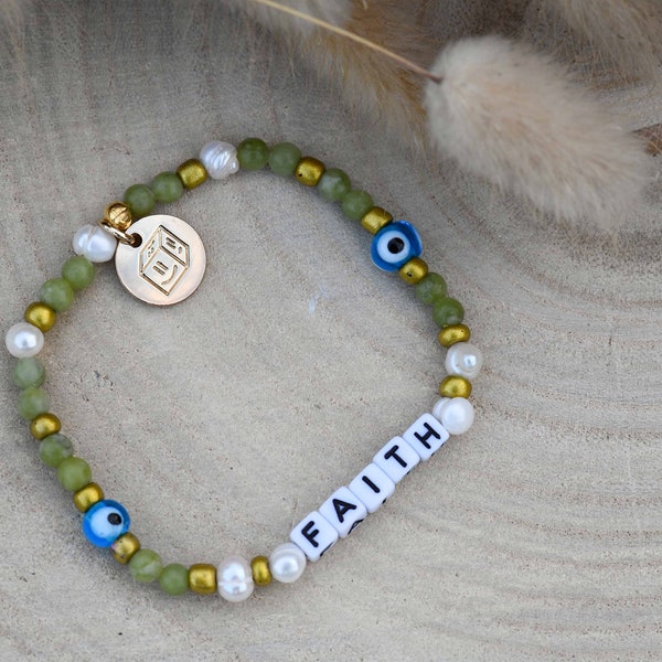 Personalisiertes Faith Wortarmband aus Natursteine, Glücksarmband, Nachhaltiger Schmuck, Naturstein Perlen Armband, Geschenk für Frauen