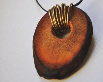 Avocadokette Malala - Einzigartiger Schmuck aus Avocadokern  recyclet und vegan nachhaltig fair DIY Recycleschmuck handgemacht