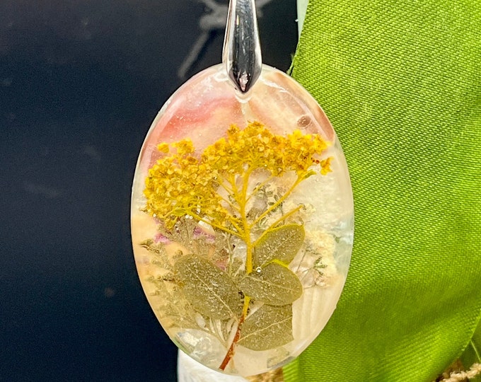 Necklace Pressed Flowers Seashells Wildflowers Resin Pendant Handmade