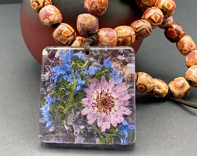 Necklace beaded real flowers, amethyst, wooden beads, handmade resin pendant