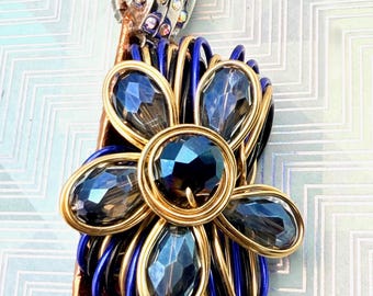 Mussel Shell Keychain Jeweled Beaded Mixed Media Seashell Artwerok Designer Keyring Holder