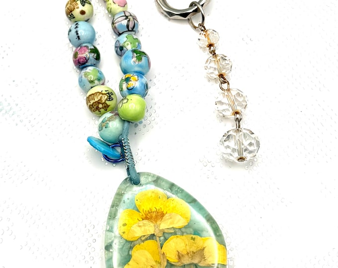 Pressed Flower Keychain Beaded Acrylic Teardrop Healing Crystals Pendant Style Keyring Handmade In Canada