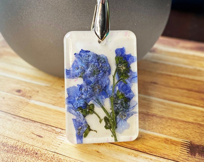 Necklace Birthflower Forget Me Not Blue White Resin Pendant