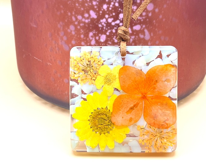 Real Buttercup Hydrangea Necklace Yellow Opal Daisy, Buttercup Orange Hydrangea, Pressed Flowers Square Resin Pendant Chakra Healing