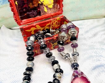 Necklace In A Box Beaded Pressed Flower Red Garnet Teardrop Pendant