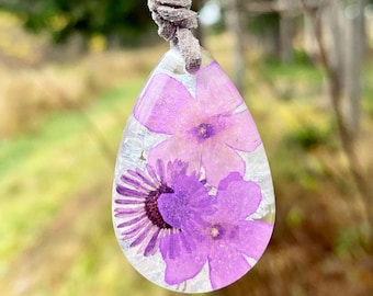 Necklace pressed flowers, purple, wildflowers, teardrop, resin pendant, handmade