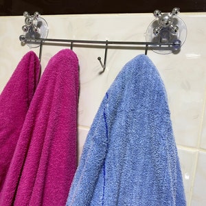 Toallero de latón macizo pulido dorado, toalleros de baño montados en la  pared de 2 capas, soporte para toallas de baño, juego de accesorios de  baño