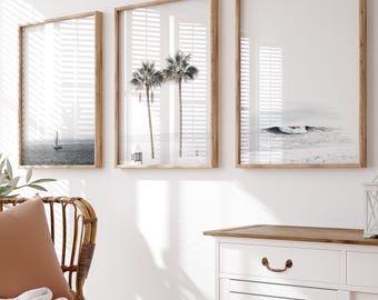 Neutraler Küstendruck 3er Set, Minimalistische Ozeanwandkunst, Strandhausdekor, modernes Triptychon Fotografie, weicher Sand und Meerplakat