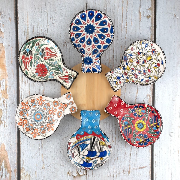 Hand Painted Spoon Rest Coaster,16x11cm/6.3"x4.3" inc HandMade Pottery for Kitchen.8 Colors+10 designs individually pack perfect for a gift.