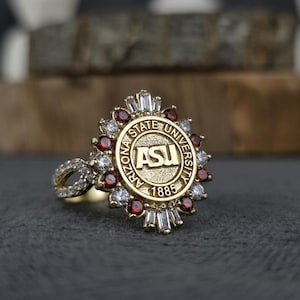 Bijoux Sun Devils anciens élèves, chevalière Dainty College pour elle, promotion 2026 cadeau bague de remise des diplômes en or ASU Arizona State University personnalisée,