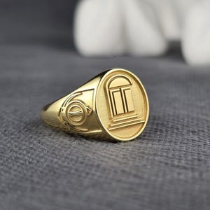Solid Gold Custom Signet Ring / Family Crest Jewelry / Personalized Engraved Coat of Arms Ring / Unique Heritage Gift for Him