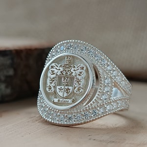Family Crest Rings,Custom Ring,Crest Ring,Crest Gift, Coat of Arms Ring,College ring, University ring, School Ring,
