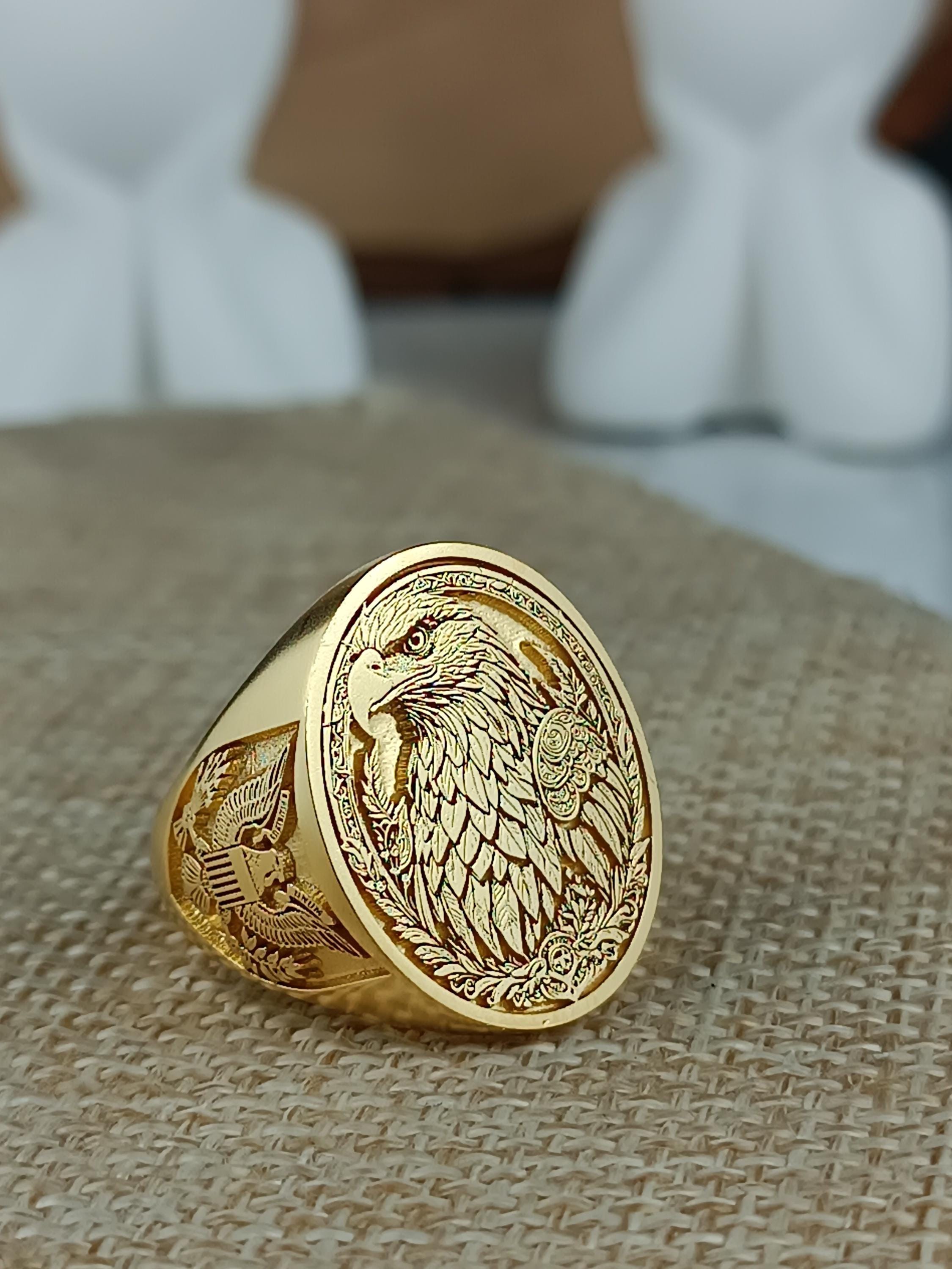 Gold Eagle Signet Ring / American Bald Eagle Ring for Men / Vintage Patriotic Statement Jewelry / US Heritage Symbol Gift Idea