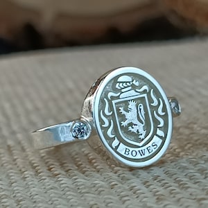 Personalized Gold and Silver Signet Ring , Crest Ring, Family Crest Signet Ring, Family Crest Coat of Arms Ring for Personalized Jewelry