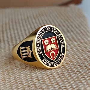 Family Crest Ring, Coat of Arms Ring for Personalized Jewelry, Personalized Gold Signet Ring Custom Engraved