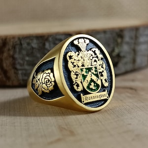 Family Crest Ring, 10K-14K-18K Personalized Jewelry, Gold Chunky and Dainty Bridesmaid Rings Vintage, Custom Engraved Signet Ring
