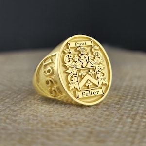Solid Gold Coat of Arms Signet Ring, Christmas Gift, Family Crest Rings, Custom Signet Ring, Family Crest Signet Ring, Personalized Jewelry