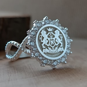 Bagues de crête familiale, chevalière d’armoiries, bague de crête, bagues familiales, chevalière de crête familiale, chevalière personnalisée, bijoux personnalisés