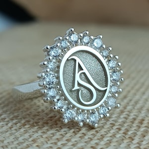 Minimalistischer Silberring für Frauen, personalisiertes Geburtstagsgeschenk, kundenspezifischer Anfangsschmuck