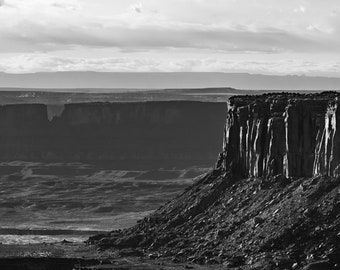 Canyonlands Sunset Photography Print, Utah Desert Wall Art, Red Rock Landscape Photo, Southwest Nature Decor, Golden Hour Fine Art Print