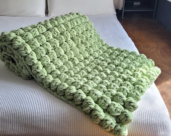 Pistachio ice cream scoops crochet blanket pattern - an XL, extra chunky, weighted blanket crochet pattern