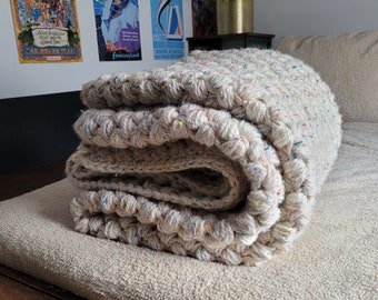 Weighted blanket / super chunky winter blanket crochet pattern