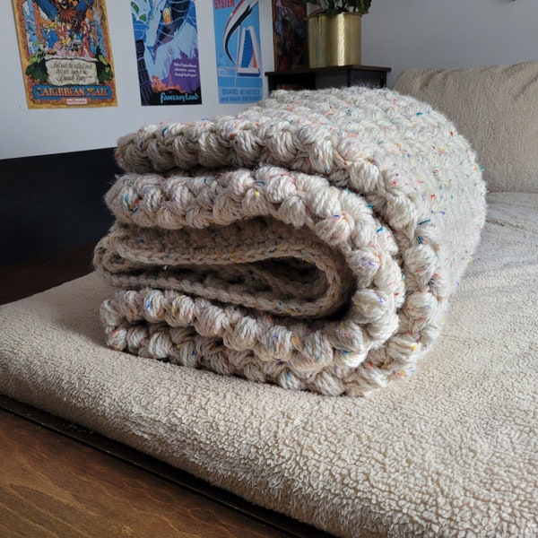 Weighted blanket / super chunky winter blanket crochet pattern