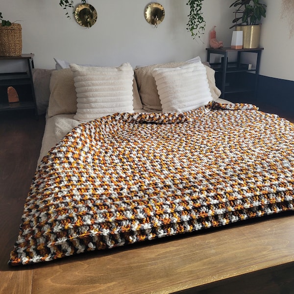 Humbug Blanket - A cosy, chunky and heavy, crochet blanket pattern (pdf download)