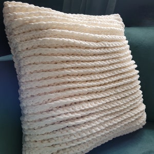 A super soft, chunky, reversible, crochet pillow pattern