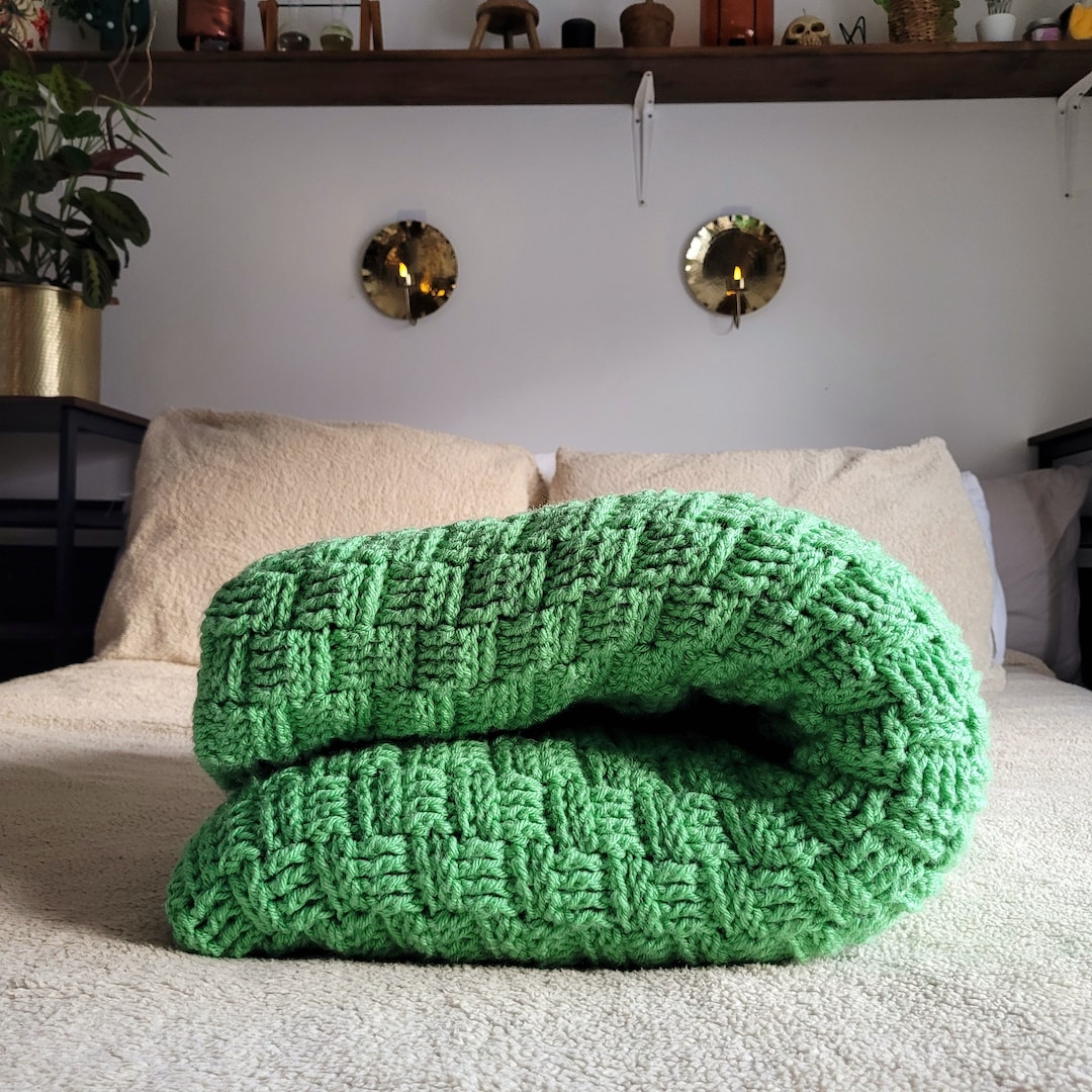 A Warm & Cosy, Chunky, Woven Textured, Winter Blanket Crochet Pattern