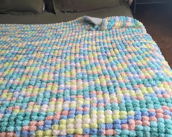 Crochet Patterns How To Make A Baby Blanket With Pom Pom Wool - Main Image