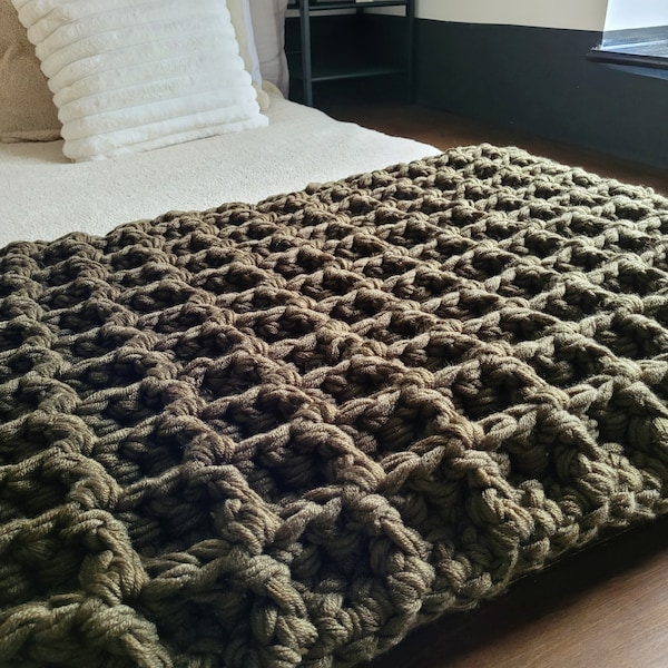 Posiblemente el patrón de manta de crochet con peso más grueso de la historia (Patrón PDF descargable)