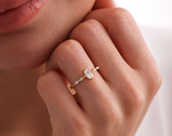 Diamond Engagement Ring Gold Promise Ring Elegant Dainty Ring Wedding Ring Chirstmas  Gift for Wife