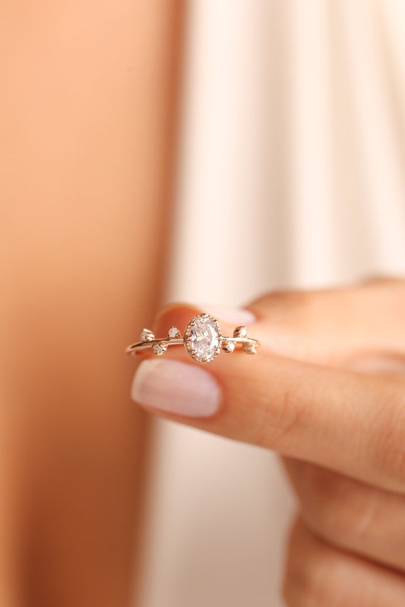 Engagement rings for her deals