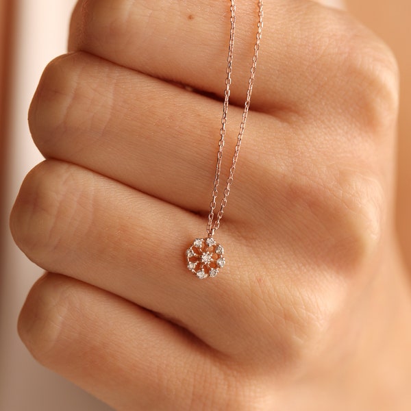 Minimalistische Diamantkette handgefertigter Boho Schmuck für Frauen einzigartiger Diamantanhänger zierliche Goldkette Geschenk für sie