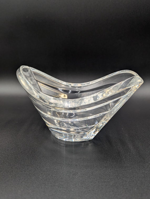 バカラ　ウェーブボウル Baccarat ウェーブボウル （Baccarat Wave Bowl, Clear | Horchow）