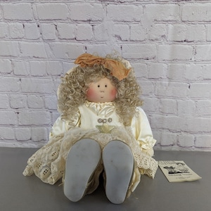 1993 Sibling Souls by Gretchen Wilson Angel Doll Numbered 43/200