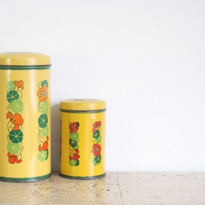 Two vintage tin cans / beschuitblik from Verkade Zaandam in Holland