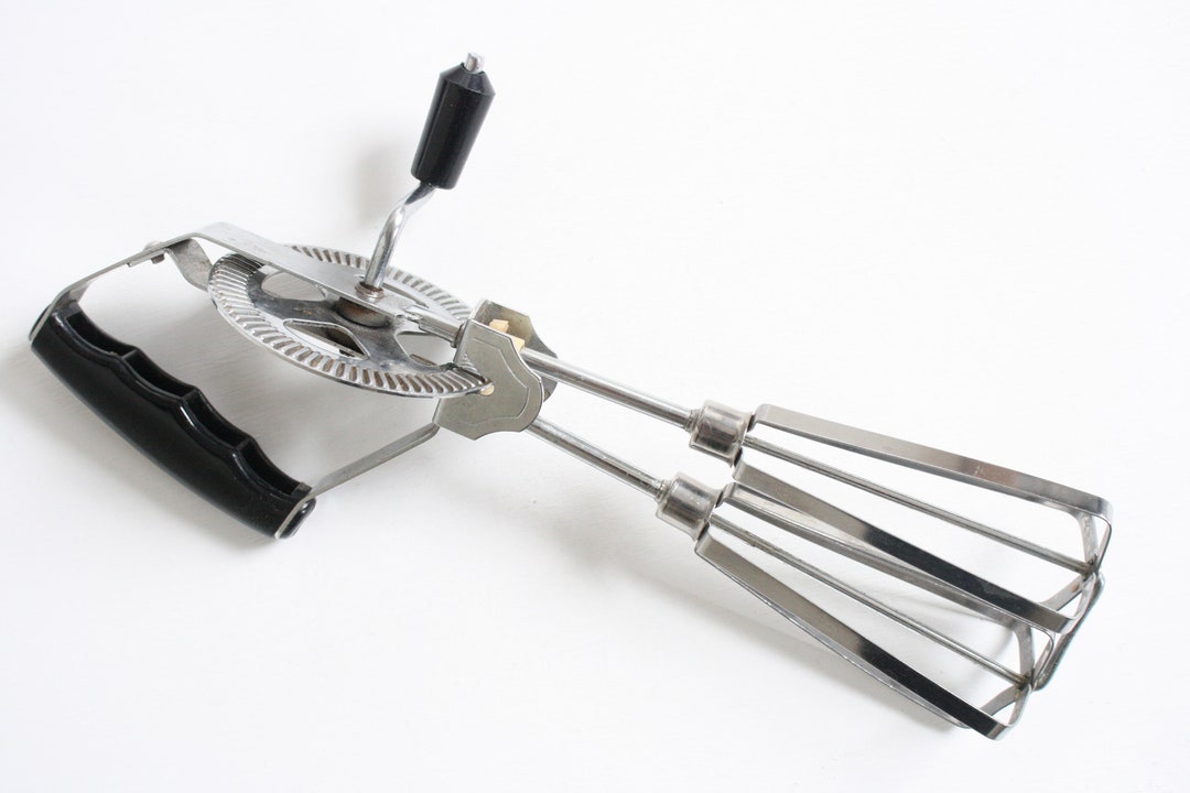 Vintage Manual Hand Mixer or Egg Beater From the Fifties Etsy