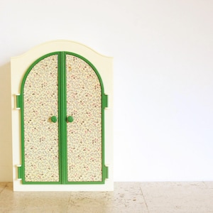 Vintage Fleur or Barbie wardrobe, dolls closet from the seventies