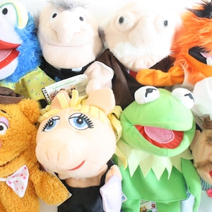 Set of 8 new Muppets hand puppets / pretend play animals, with tags